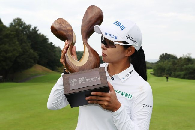 朴宝谦夺冠列131位-蔡佩颖上升到194位-女子排名 (朴宝英获奖感言全文)